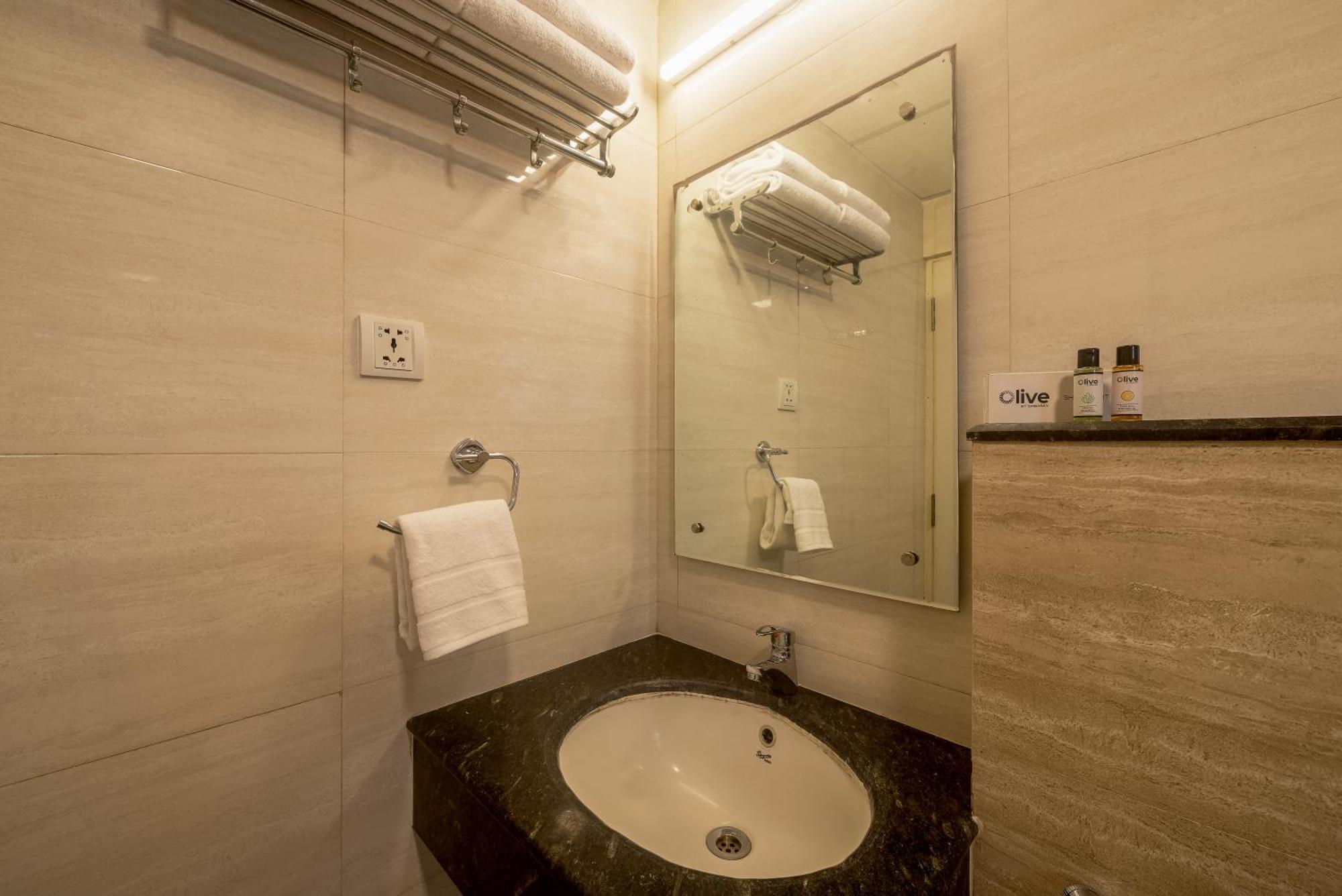 Olive Electronic City - By Embassy Group Bangalore Exterior foto